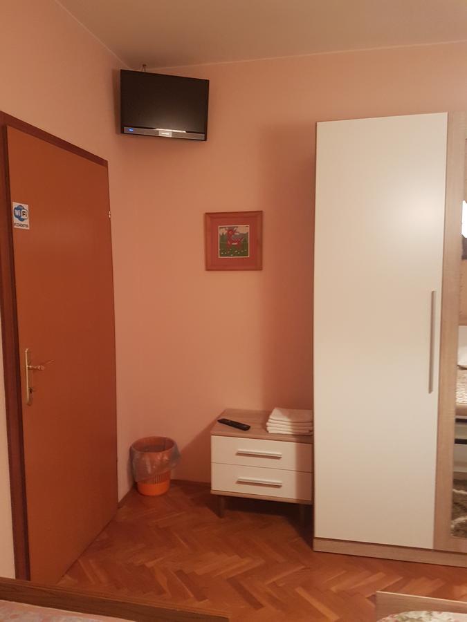 Guest House Mrvcic Rupa Экстерьер фото